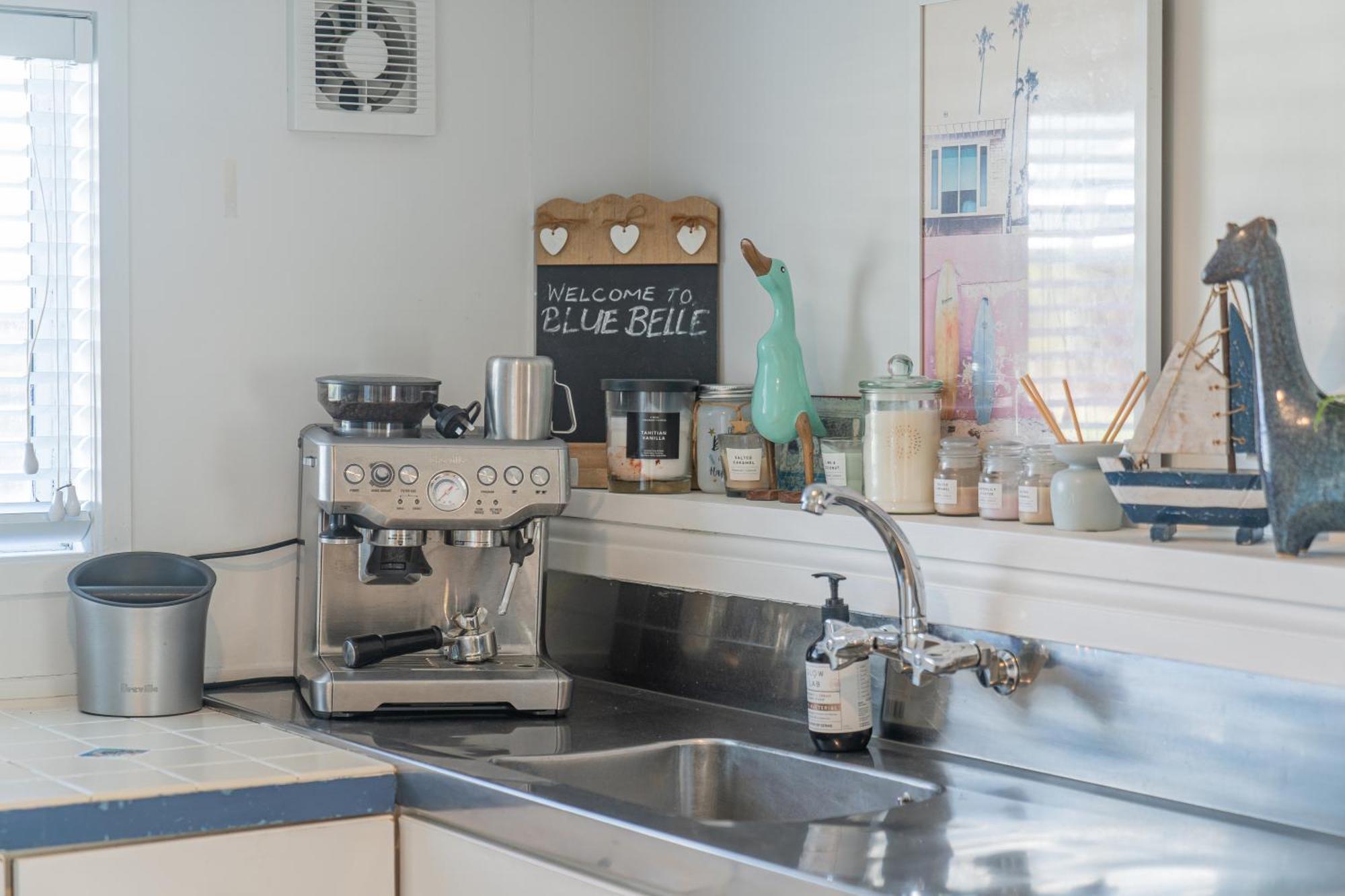 Blue Belle Cottage Whitianga Exteriör bild